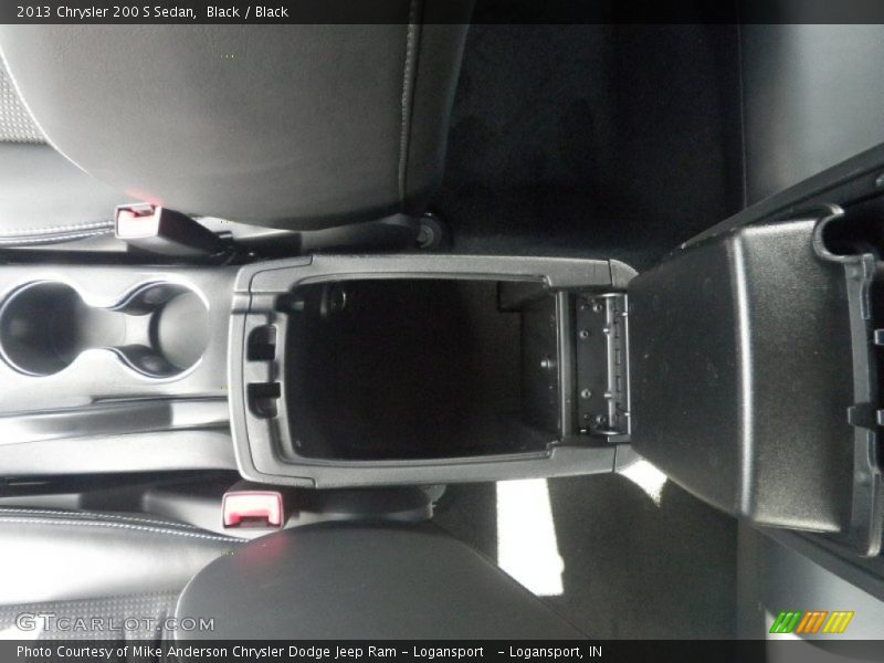 Black / Black 2013 Chrysler 200 S Sedan