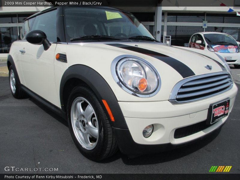 Pepper White / Black/Grey 2009 Mini Cooper Hardtop