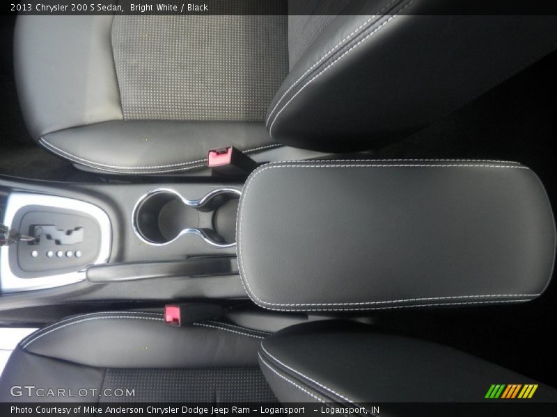 Bright White / Black 2013 Chrysler 200 S Sedan