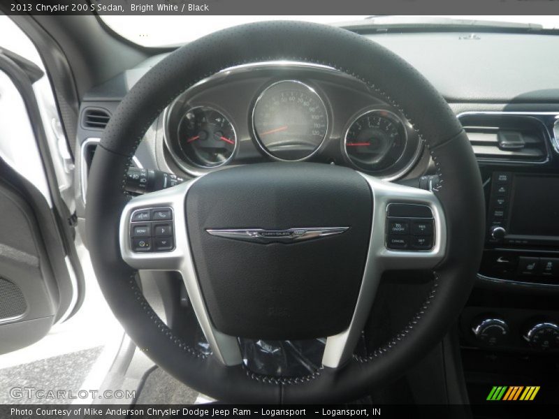 Bright White / Black 2013 Chrysler 200 S Sedan