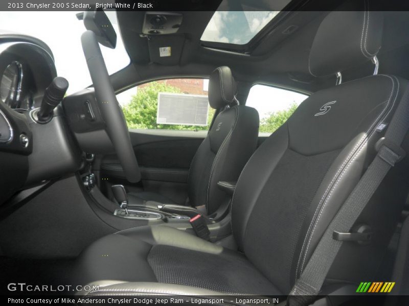 Bright White / Black 2013 Chrysler 200 S Sedan