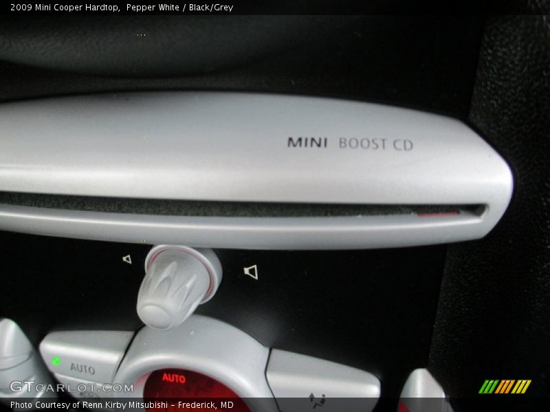 Pepper White / Black/Grey 2009 Mini Cooper Hardtop