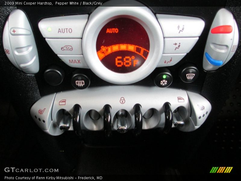 Pepper White / Black/Grey 2009 Mini Cooper Hardtop