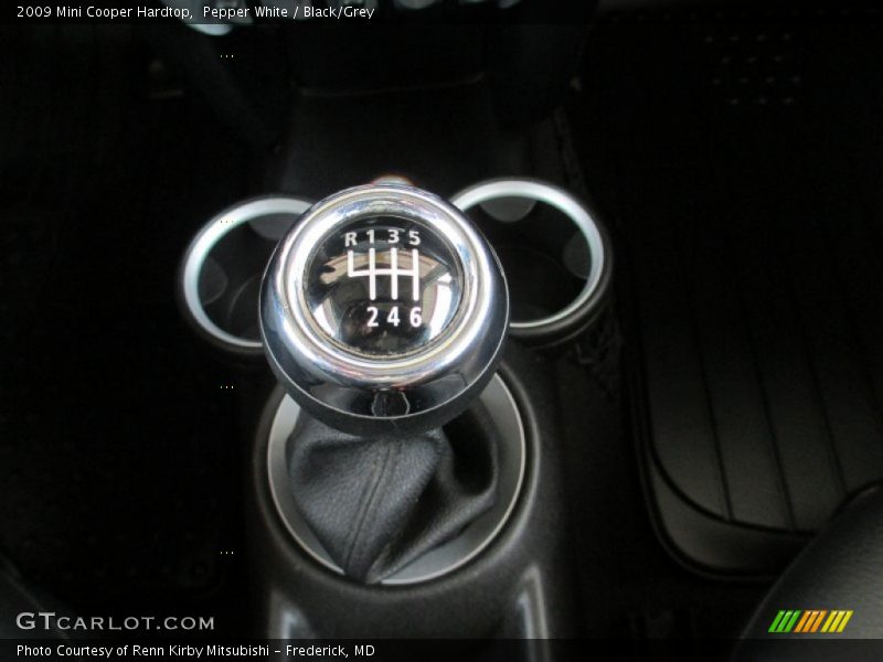 Pepper White / Black/Grey 2009 Mini Cooper Hardtop