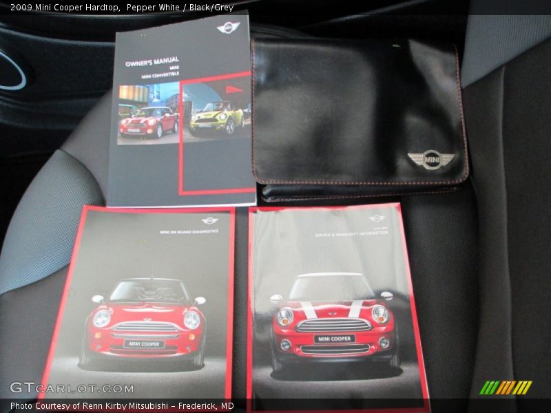 Pepper White / Black/Grey 2009 Mini Cooper Hardtop