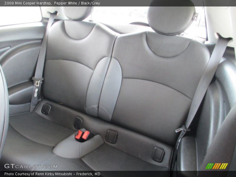 Pepper White / Black/Grey 2009 Mini Cooper Hardtop