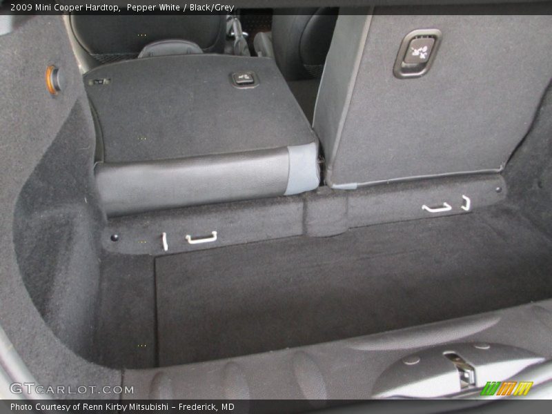 Pepper White / Black/Grey 2009 Mini Cooper Hardtop