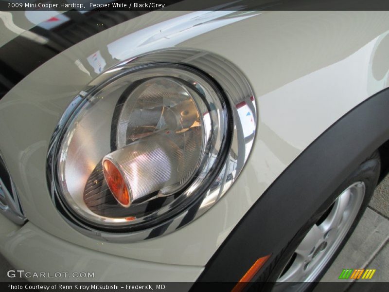 Pepper White / Black/Grey 2009 Mini Cooper Hardtop