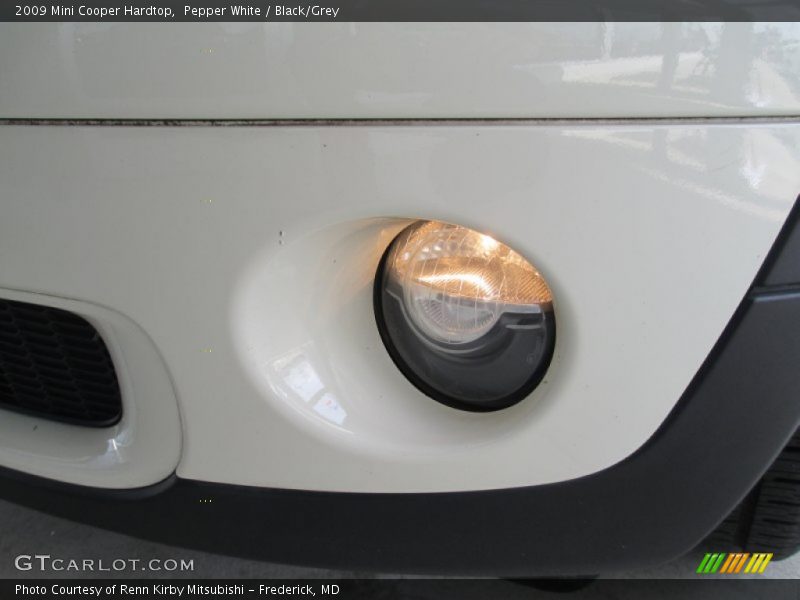 Pepper White / Black/Grey 2009 Mini Cooper Hardtop