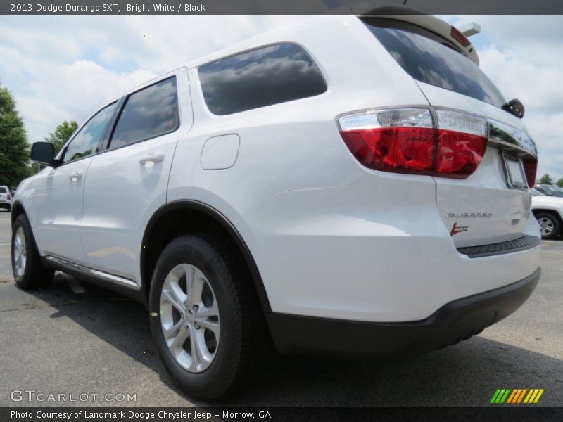Bright White / Black 2013 Dodge Durango SXT