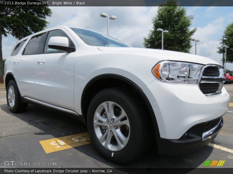 Bright White / Black 2013 Dodge Durango SXT