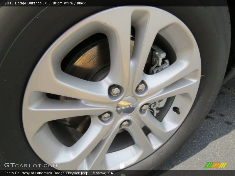 Bright White / Black 2013 Dodge Durango SXT