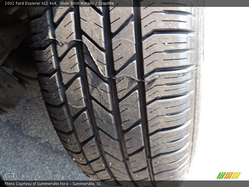 Silver Birch Metallic / Graphite 2002 Ford Explorer XLS 4x4