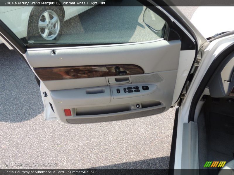 Vibrant White / Light Flint 2004 Mercury Grand Marquis LS