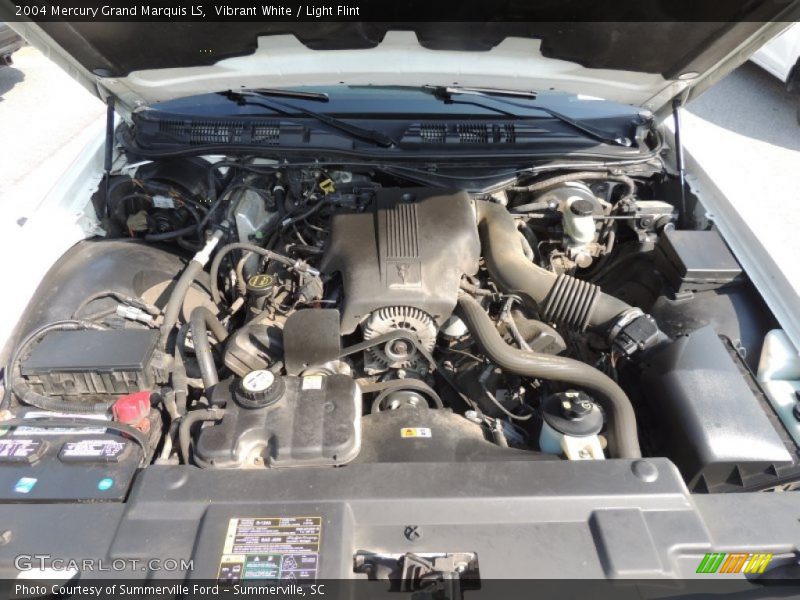 Vibrant White / Light Flint 2004 Mercury Grand Marquis LS