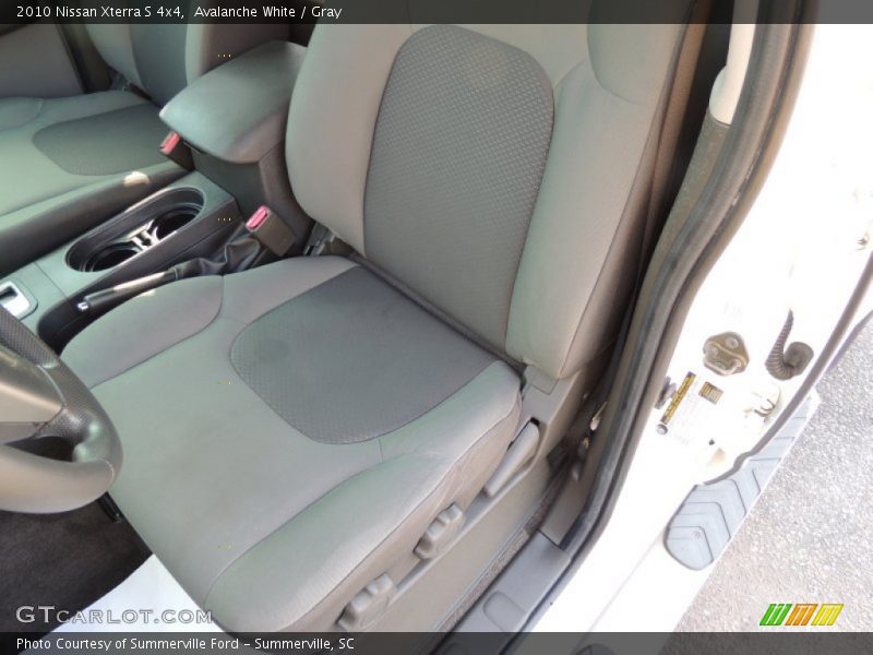 Avalanche White / Gray 2010 Nissan Xterra S 4x4