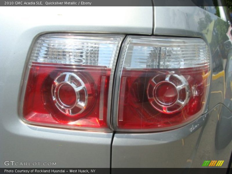 Quicksilver Metallic / Ebony 2010 GMC Acadia SLE
