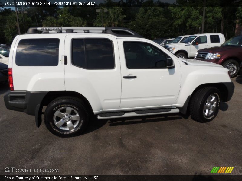 Avalanche White / Gray 2010 Nissan Xterra S 4x4