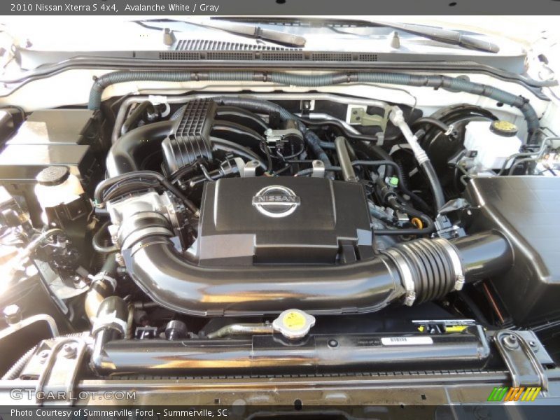 Avalanche White / Gray 2010 Nissan Xterra S 4x4