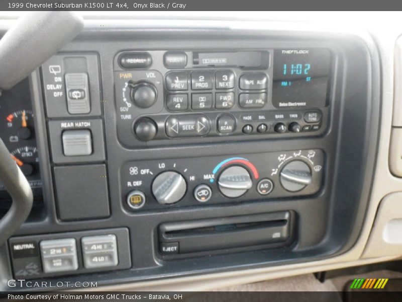 Onyx Black / Gray 1999 Chevrolet Suburban K1500 LT 4x4