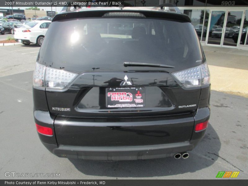 Labrador Black Pearl / Black 2007 Mitsubishi Outlander LS 4WD