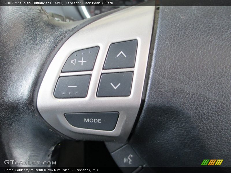 Labrador Black Pearl / Black 2007 Mitsubishi Outlander LS 4WD