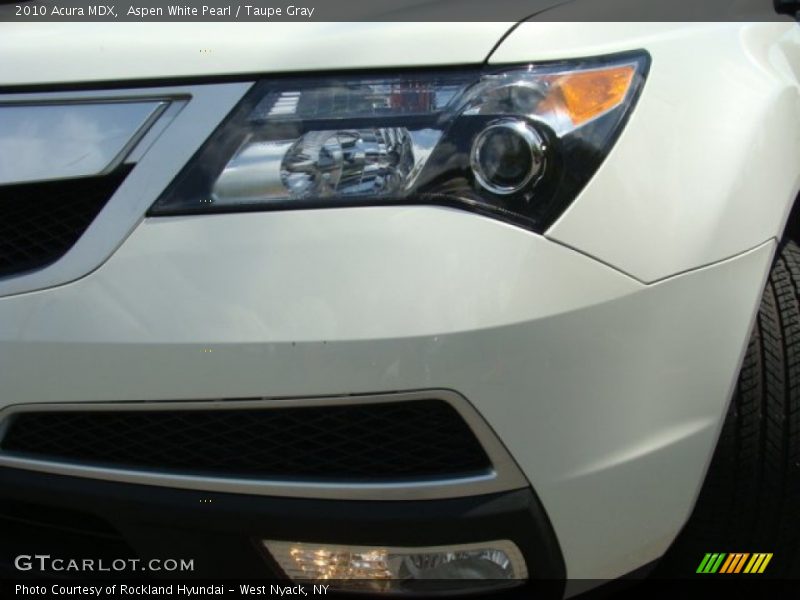Aspen White Pearl / Taupe Gray 2010 Acura MDX