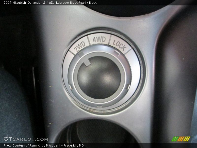 Labrador Black Pearl / Black 2007 Mitsubishi Outlander LS 4WD