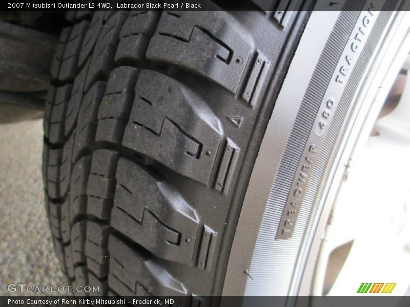 Labrador Black Pearl / Black 2007 Mitsubishi Outlander LS 4WD