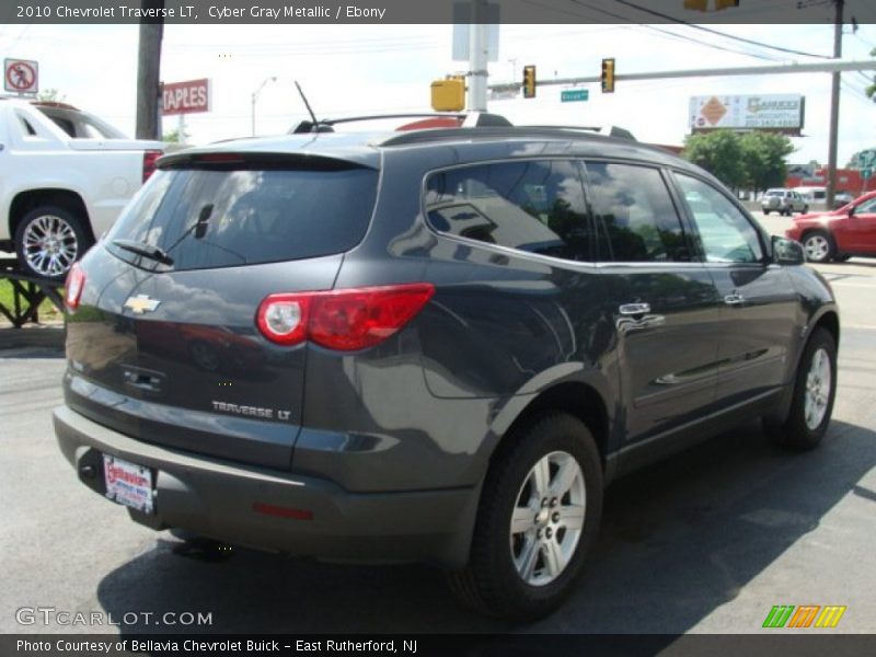 Cyber Gray Metallic / Ebony 2010 Chevrolet Traverse LT