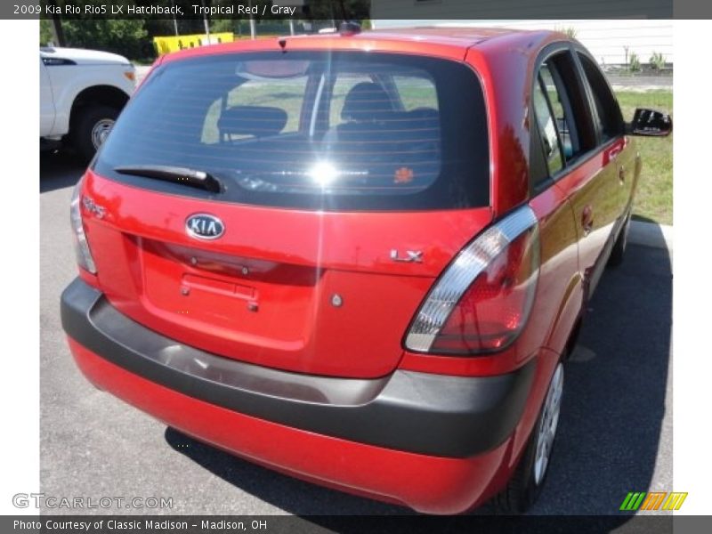 Tropical Red / Gray 2009 Kia Rio Rio5 LX Hatchback