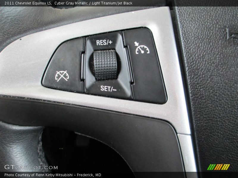 Cyber Gray Metallic / Light Titanium/Jet Black 2011 Chevrolet Equinox LS