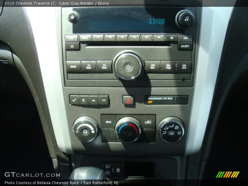 Cyber Gray Metallic / Ebony 2010 Chevrolet Traverse LT
