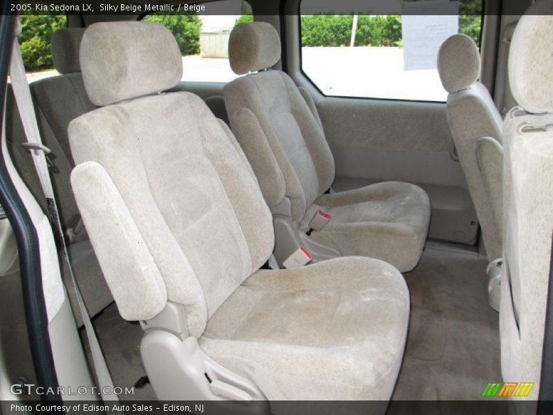 Silky Beige Metallic / Beige 2005 Kia Sedona LX