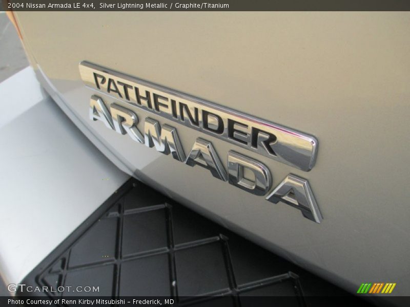 Silver Lightning Metallic / Graphite/Titanium 2004 Nissan Armada LE 4x4