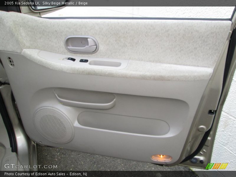 Silky Beige Metallic / Beige 2005 Kia Sedona LX
