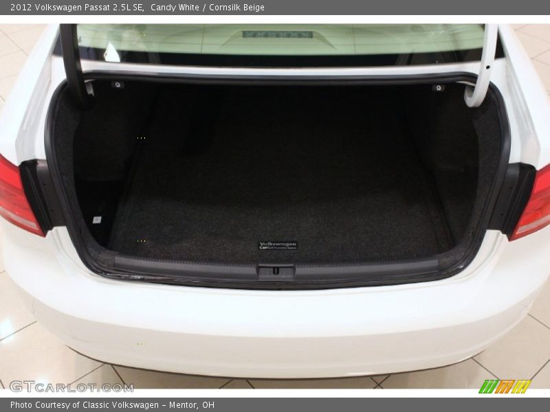 Candy White / Cornsilk Beige 2012 Volkswagen Passat 2.5L SE