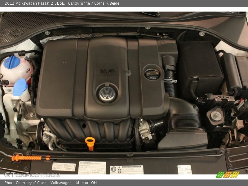 Candy White / Cornsilk Beige 2012 Volkswagen Passat 2.5L SE