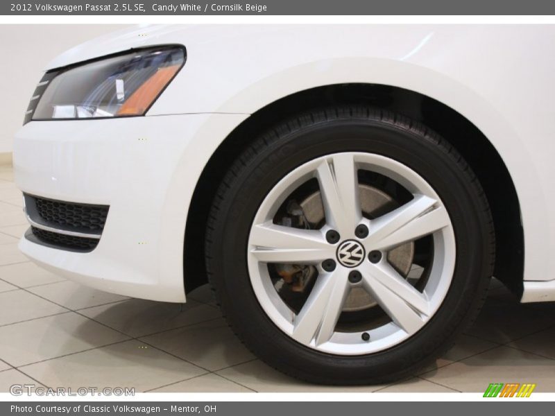 Candy White / Cornsilk Beige 2012 Volkswagen Passat 2.5L SE