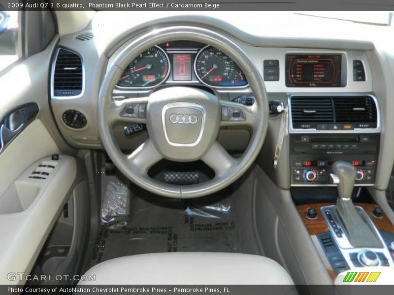 Phantom Black Pearl Effect / Cardamom Beige 2009 Audi Q7 3.6 quattro
