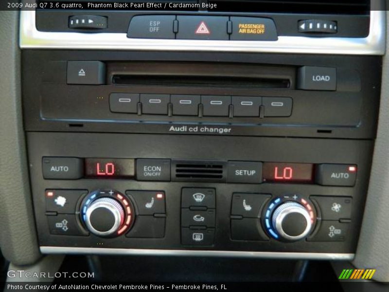 Phantom Black Pearl Effect / Cardamom Beige 2009 Audi Q7 3.6 quattro