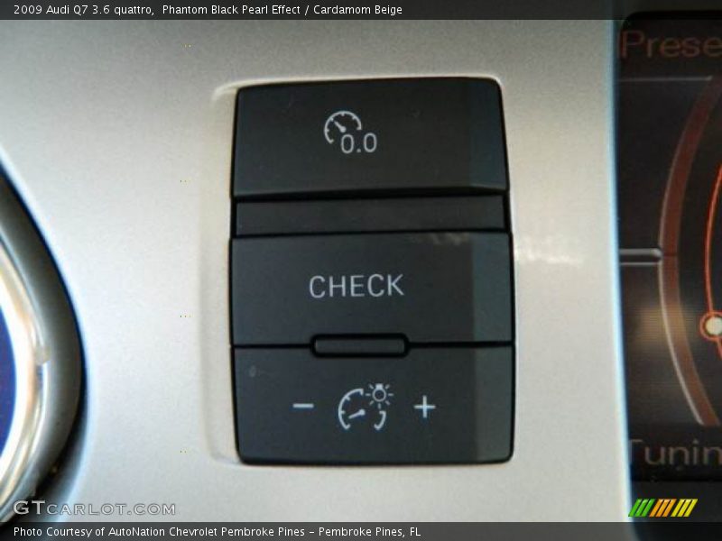 Phantom Black Pearl Effect / Cardamom Beige 2009 Audi Q7 3.6 quattro