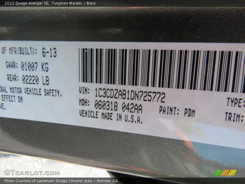 Tungsten Metallic / Black 2013 Dodge Avenger SE