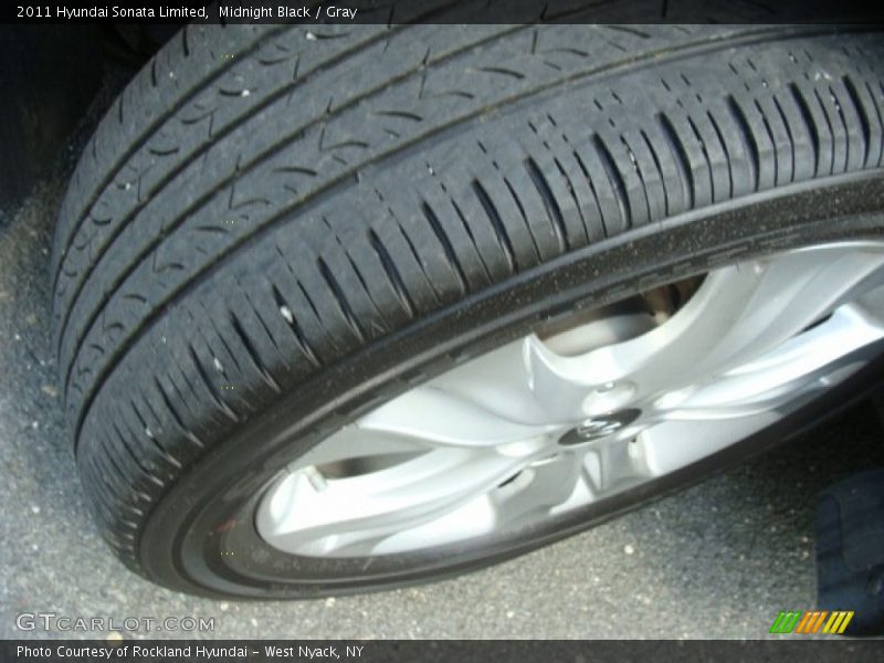 Midnight Black / Gray 2011 Hyundai Sonata Limited