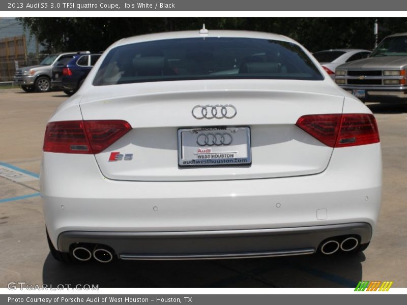 Ibis White / Black 2013 Audi S5 3.0 TFSI quattro Coupe