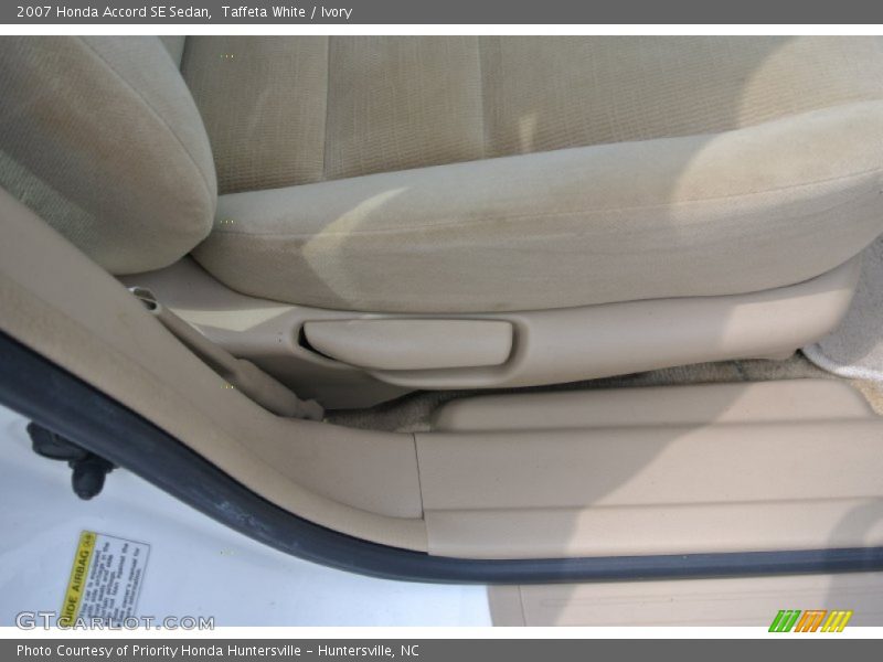 Taffeta White / Ivory 2007 Honda Accord SE Sedan
