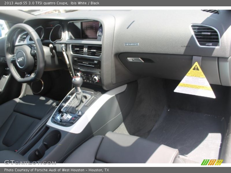 Ibis White / Black 2013 Audi S5 3.0 TFSI quattro Coupe