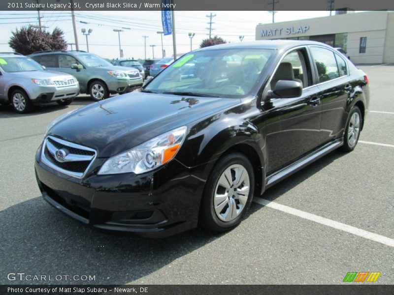 Crystal Black Silica / Warm Ivory 2011 Subaru Legacy 2.5i