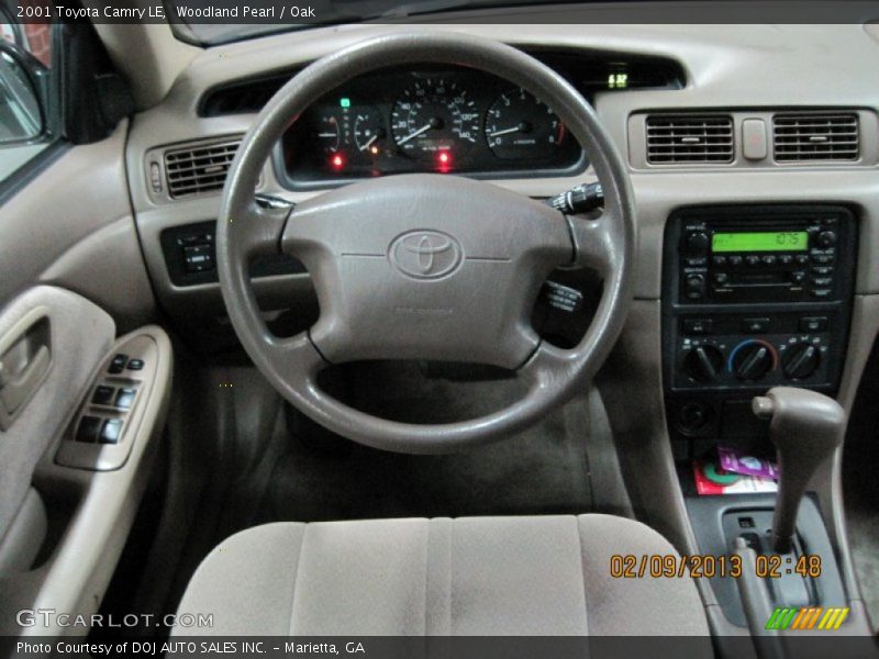 Woodland Pearl / Oak 2001 Toyota Camry LE