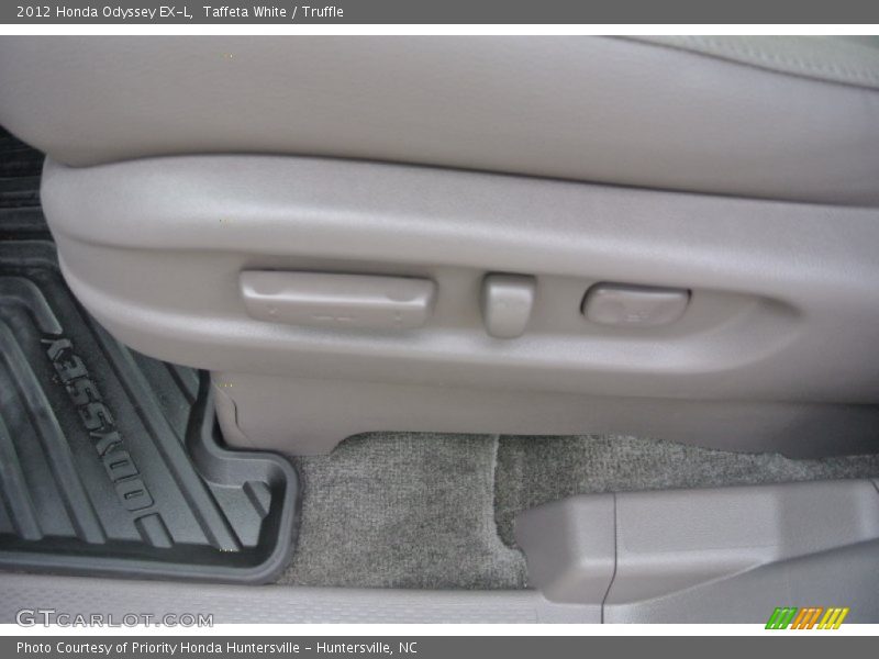 Taffeta White / Truffle 2012 Honda Odyssey EX-L